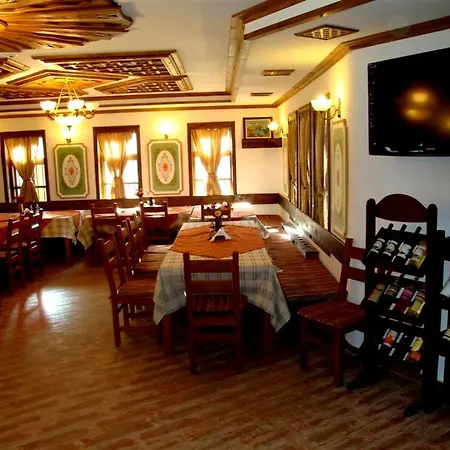 沃瓦斯基生态大厦酒店 招待所 3*