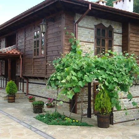 招待所 沃瓦斯基生态大厦酒店 Katunishte