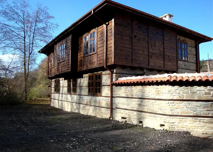 Voevodski Eco Complex Katunishte